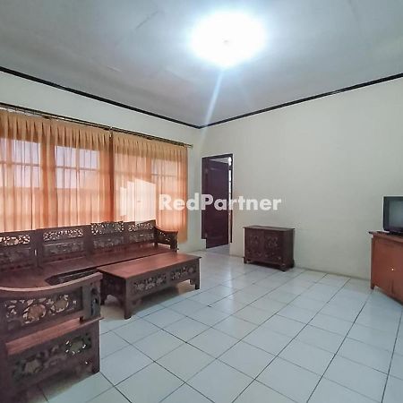 Paragajen Pertiwi Village Redpartner מראה חיצוני תמונה